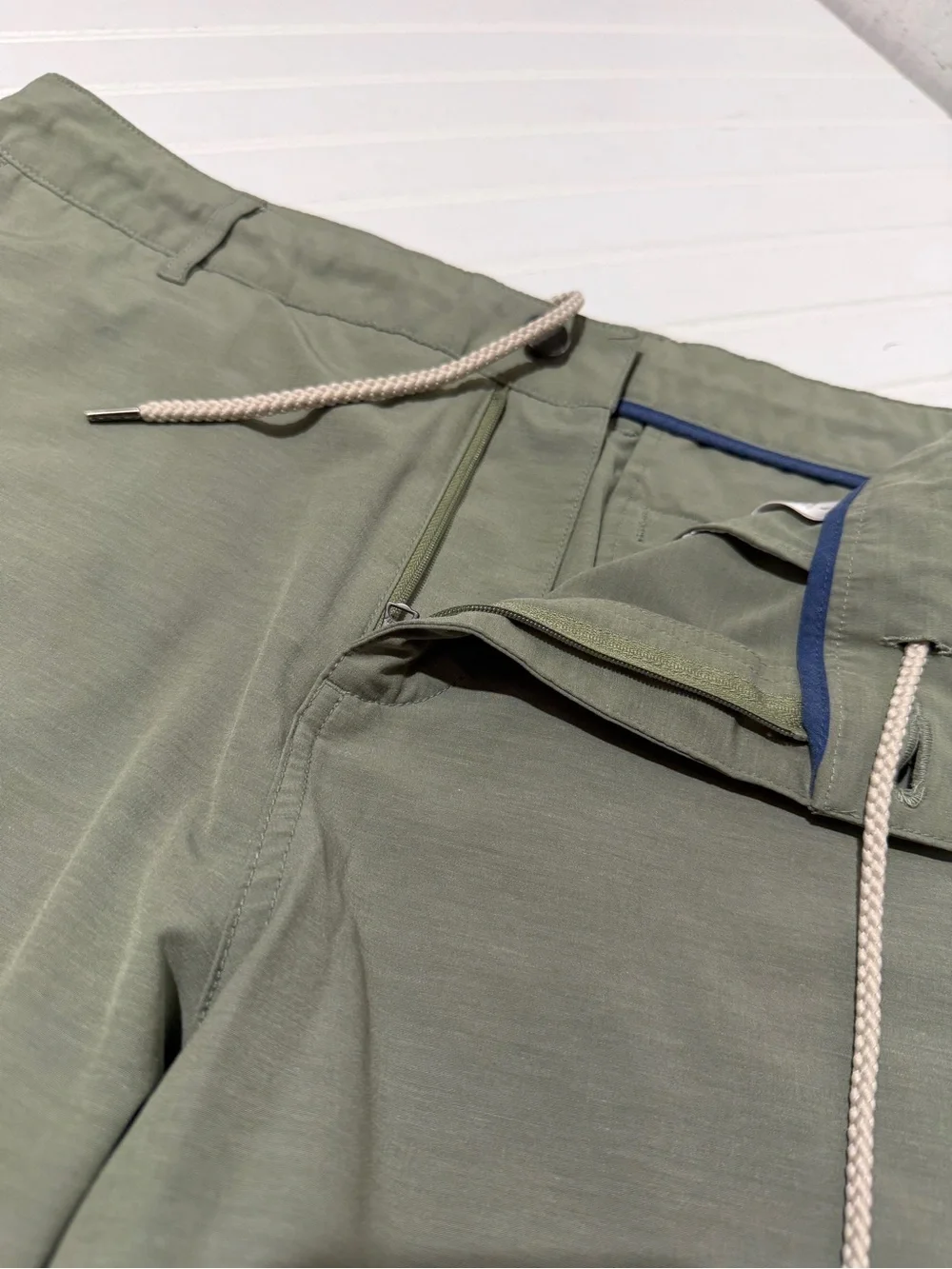 Faherty Brand All Day Hybrid Shorts Olive Green Size Medium